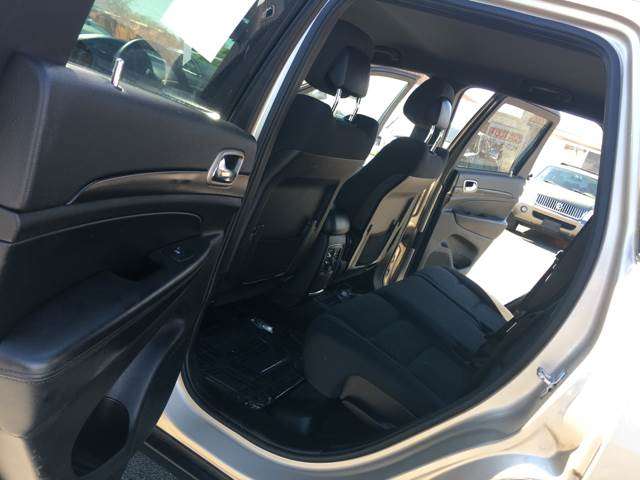 Jeep Grand Cherokee 2014 photo 16